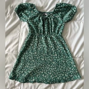 Zara Short Sleeve Floral Dress - Size 6